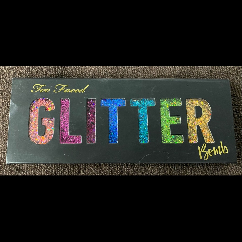 Too Faced Glitter Bomb